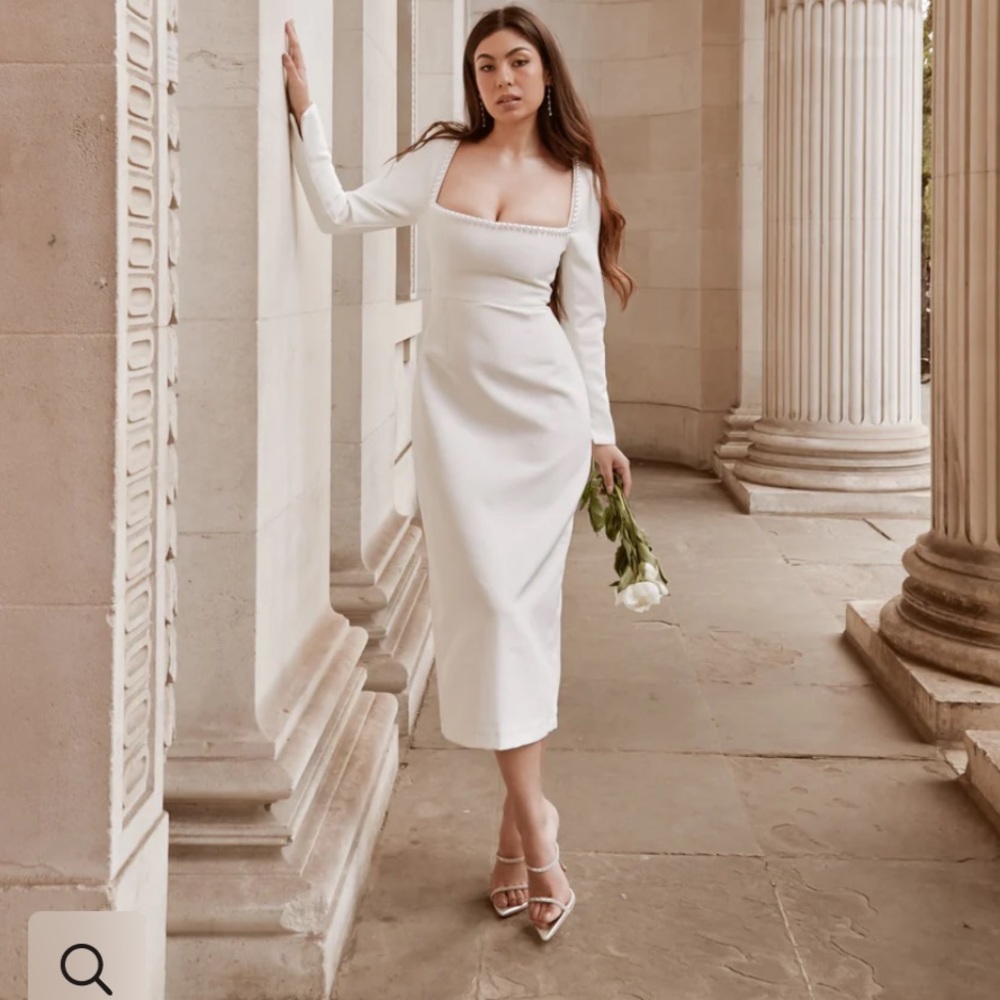Odd muse White Pearl dress